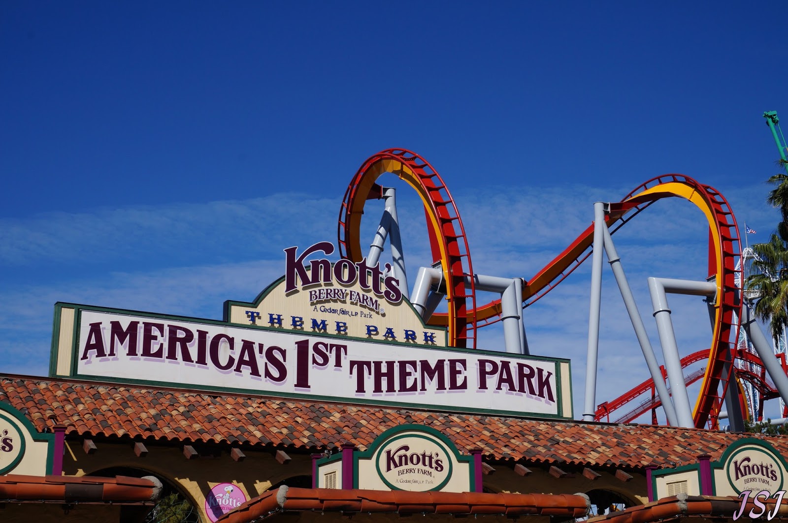 InSanity lurks Inside Park Review Knott's Berry Farm