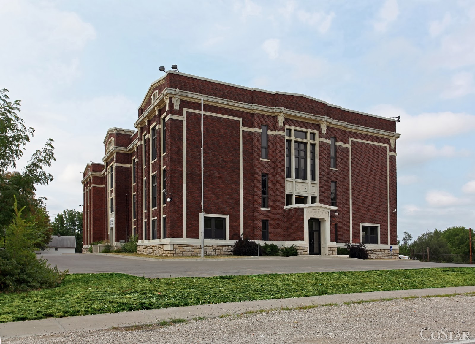 BLOCK REAL ESTATE SERVICES, LLC BLOG BRES' Deal of the Week Benjamin