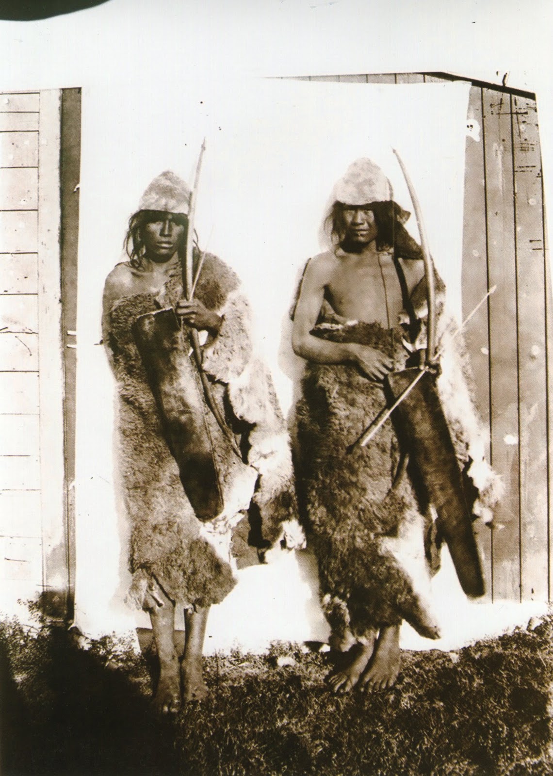 Indios Yaganes ,Onas de Tierra del Fuego