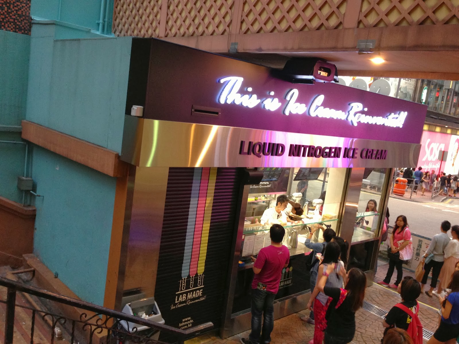 Lab Made Ice Cream Parlour (Hong Kong, CHINA) ★★☆☆☆ A traveling