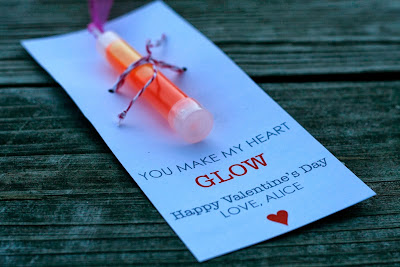 Glow stick valentine
