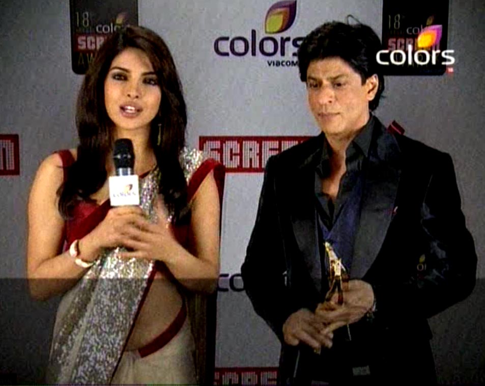 Chuichali: Priyanka Chopra and Shahrukh Khan at 18th Annual Colors