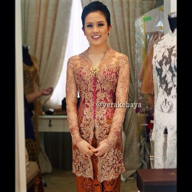 New Kebaya pin new kebaya modern in styles collection 2012 New Kebaya pin new kebaya modern in styles collection 2012
