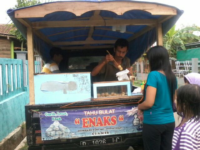 Tahu Bulat Digoreng Dadakan Anget Anget Page 2 Kaskus Tahu Bulat Digoreng Dadakan Anget Anget Page 2 Kaskus