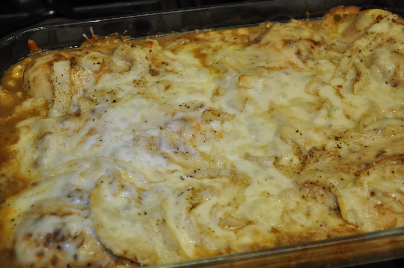 RedheadWhite&Food French Onion, Swiss Cheese Chicken Bake!