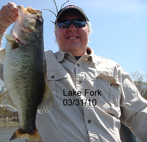 Don O.'s Lake Fork fishing adventures Alligators in Lake Fork!