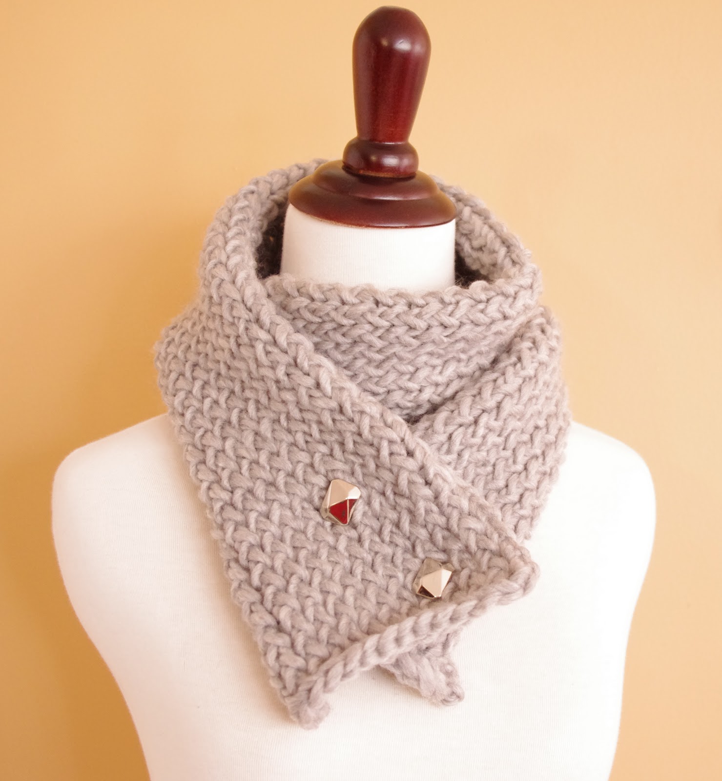 SewPetiteGal: Chunky Scarf Mania - Knitting and Crocheting
