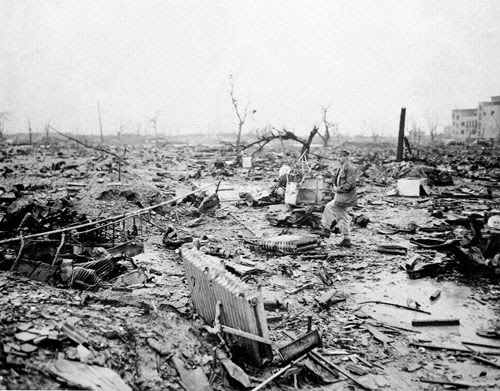 Bombas nucleares de Hiroshima e Nagasaki Bombas nucleares de Hiroshima e Nagasaki