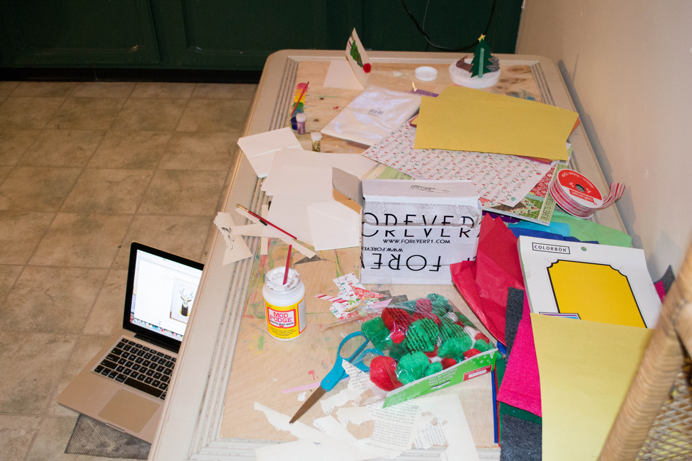 While I Sip My Tea Christmas Craft Party