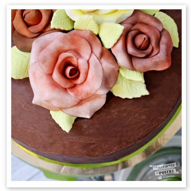 Tarta De Chocolate Negro Y Dulce De Leche / Dark Chocolate And Dulce De Leche Layer Cake
