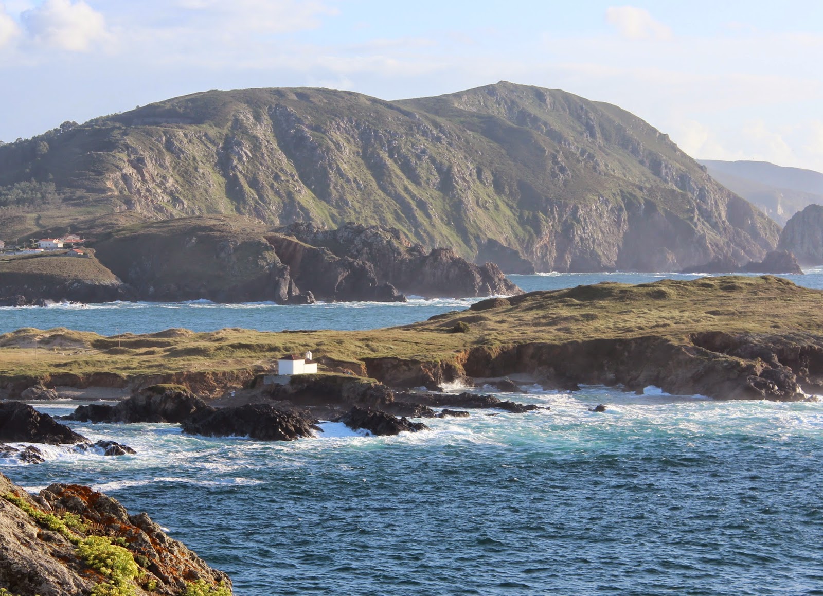 Ermita de Nuestra Señora del Mar en la isla de Porto