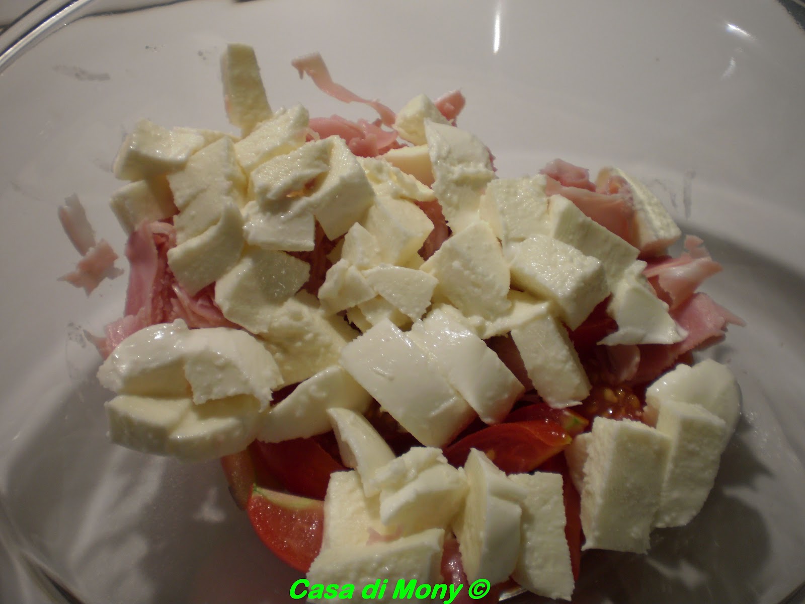 PASTA FREDDA CON POMODRO, PROSCIUTTO COTTO E MOZZARELLA da Casa di Mony