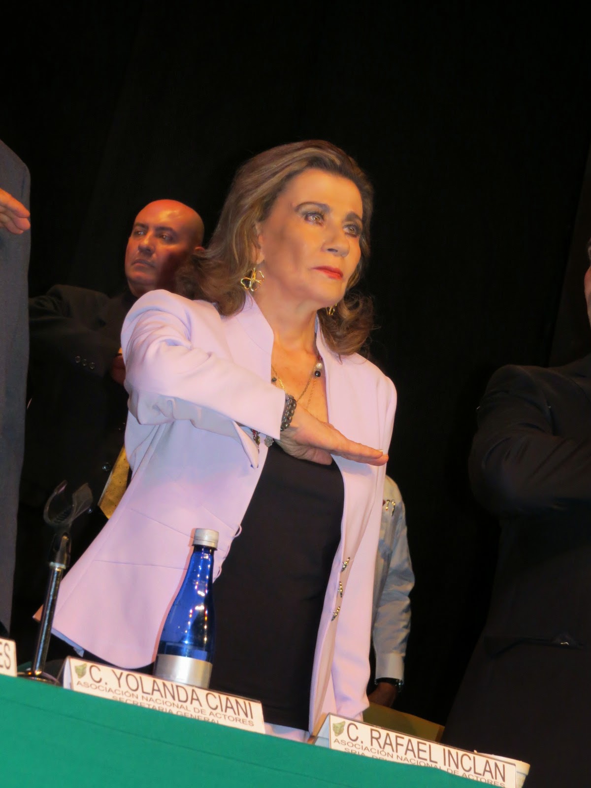 ZONA DE FAMOSOS YOLANDA CIANI SI ANDA