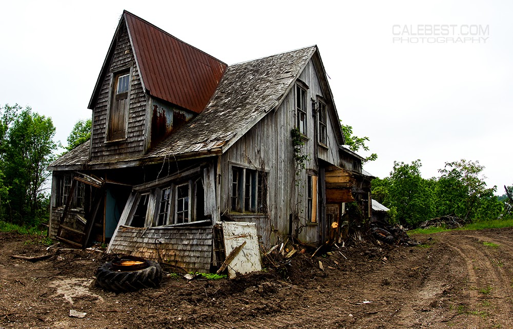 Cale Best Photography Abandoned Houses of Ontario, Canada.