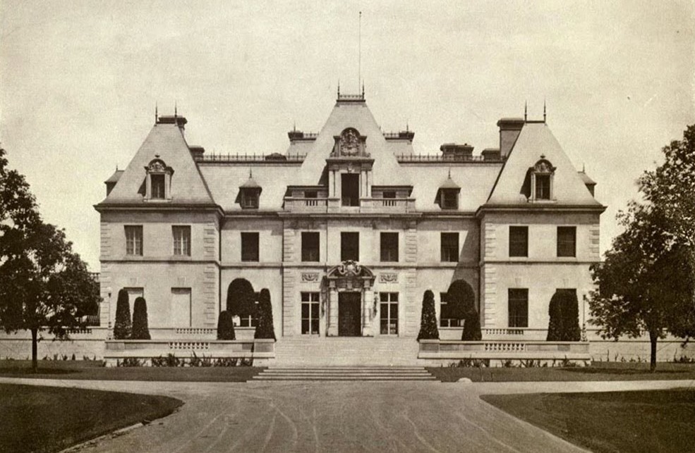 Mansions of the Gilded Age Gatsby’s Mansions The Long Island mansions