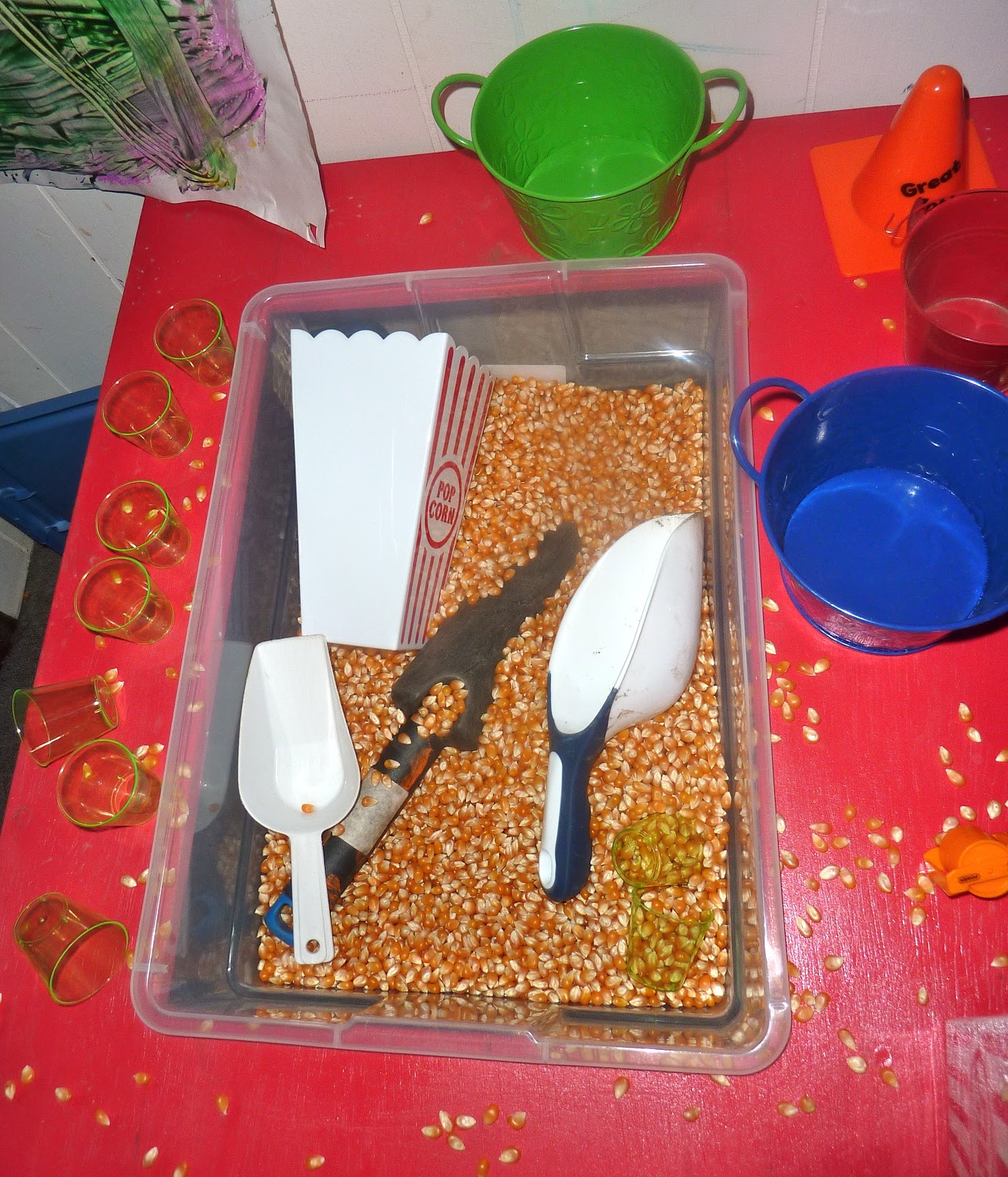 5 Fun Sensory Table Ideas