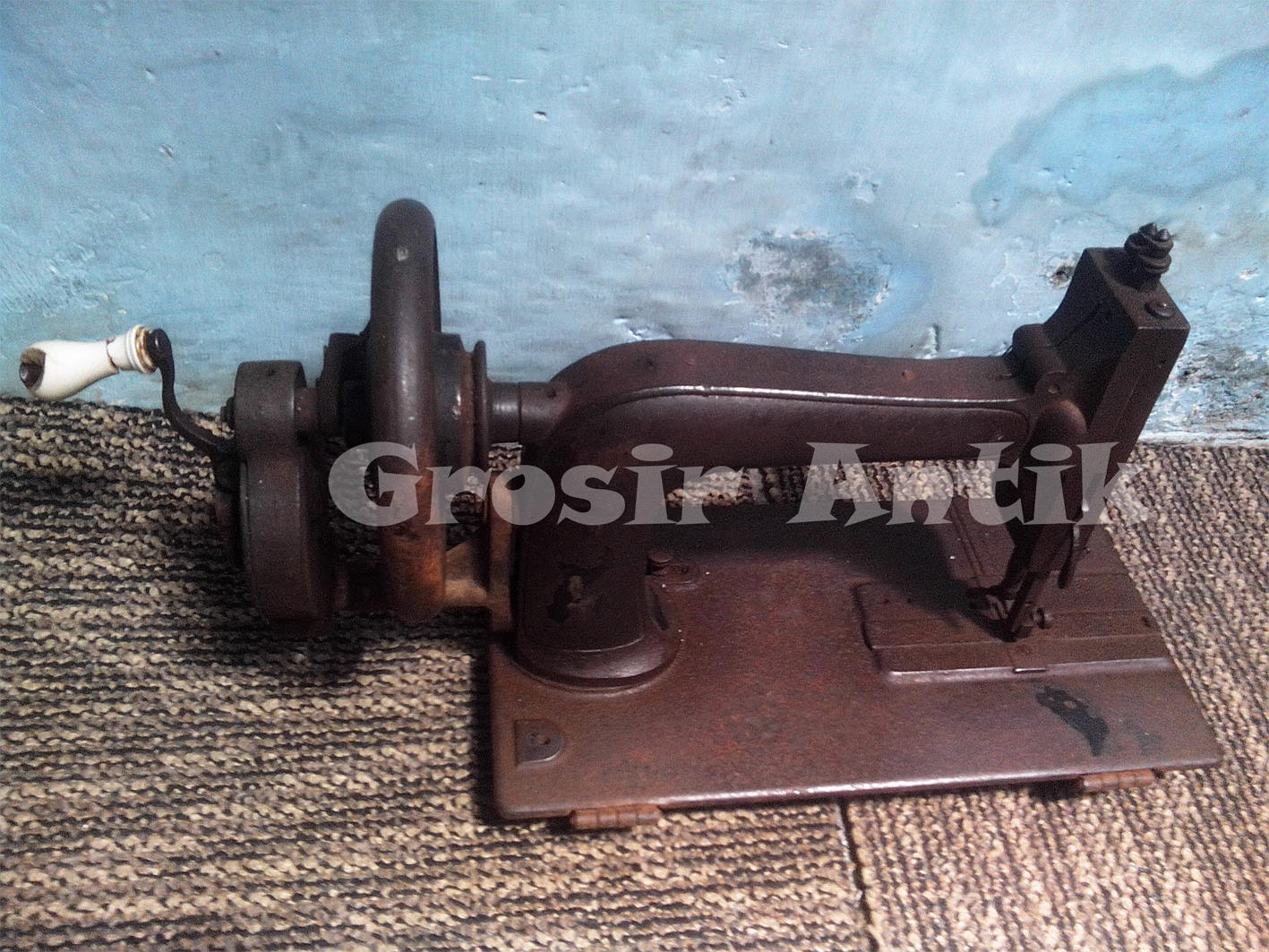 mesin jahit kuno dan antik terjual grosir antik mesin jahit kuno dan antik terjual grosir antik