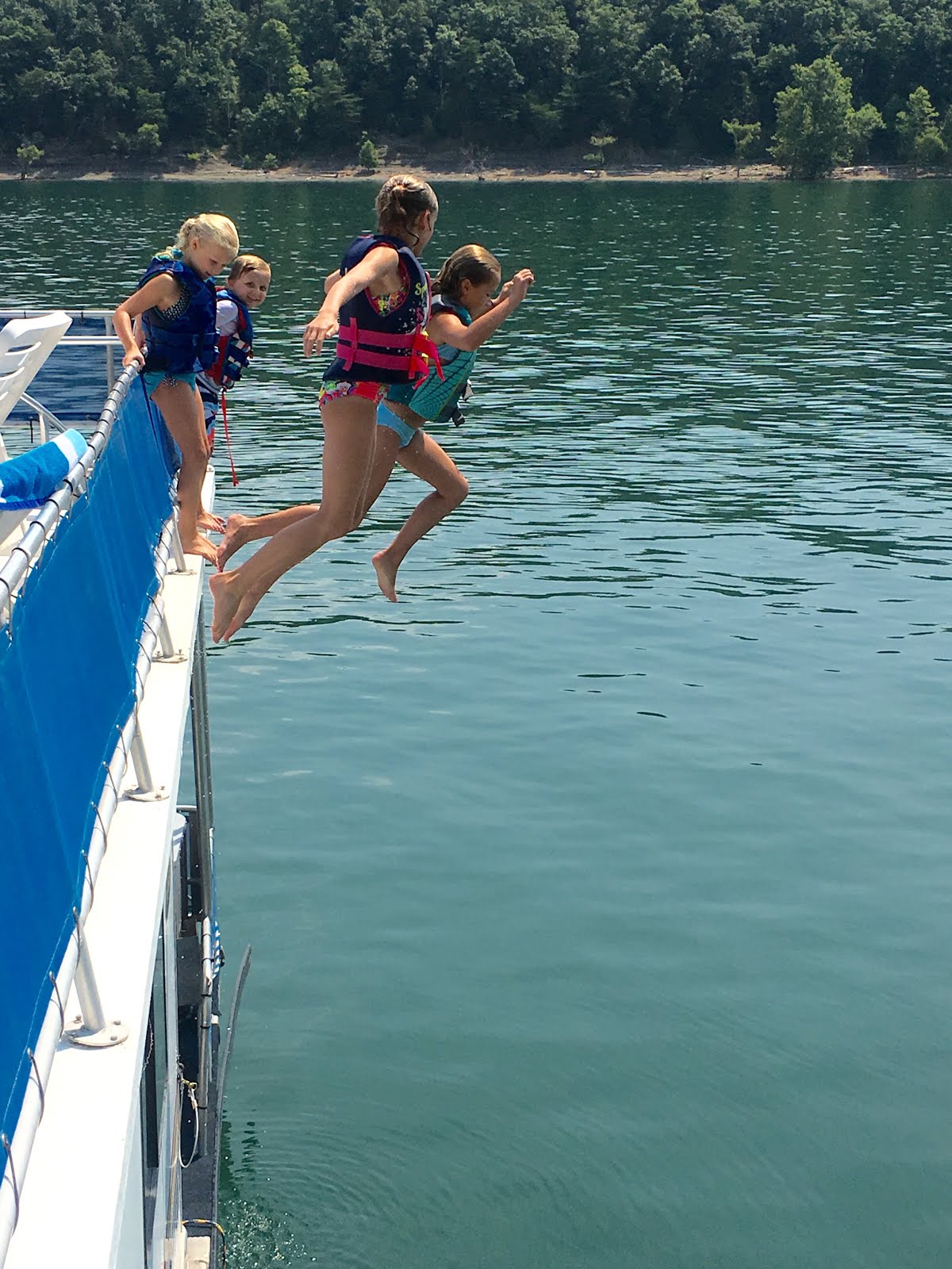 Magnolia Mamas Lake Cumberland Houseboat Trip Part 2