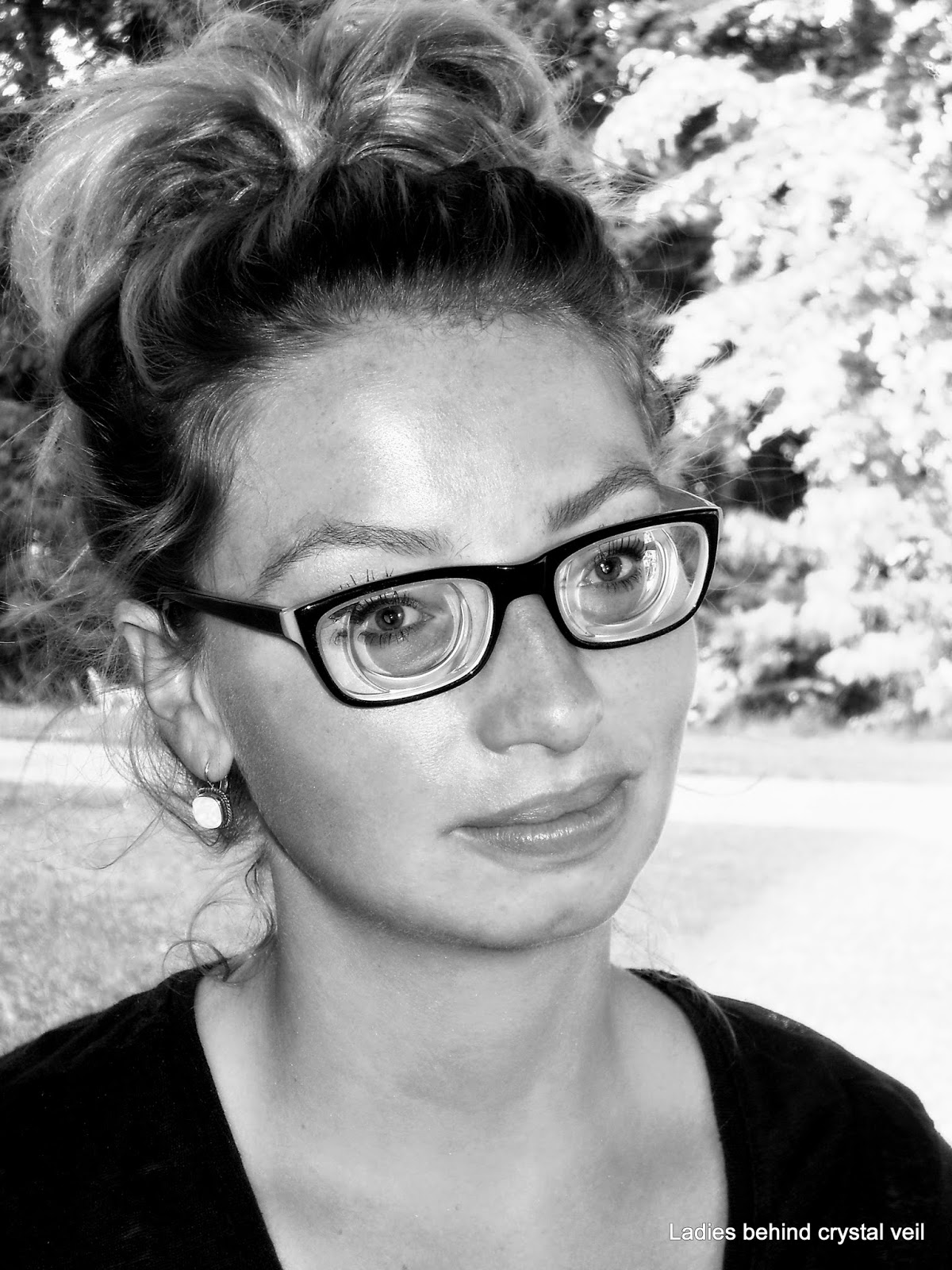 Ugly person with glasses