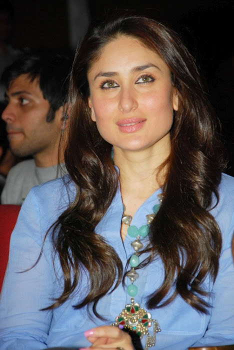 Kareena Kapoor Face Close up1 - Kareena Kapoor Face Close Up At National Collages Festival