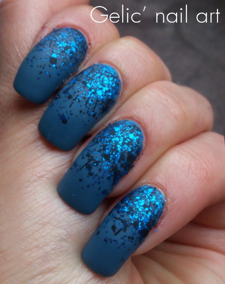 Gelic' nail art Abstract rain nail art in black and blue