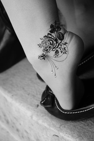 AMAZING FLOWER TATTOO ON ANKLE