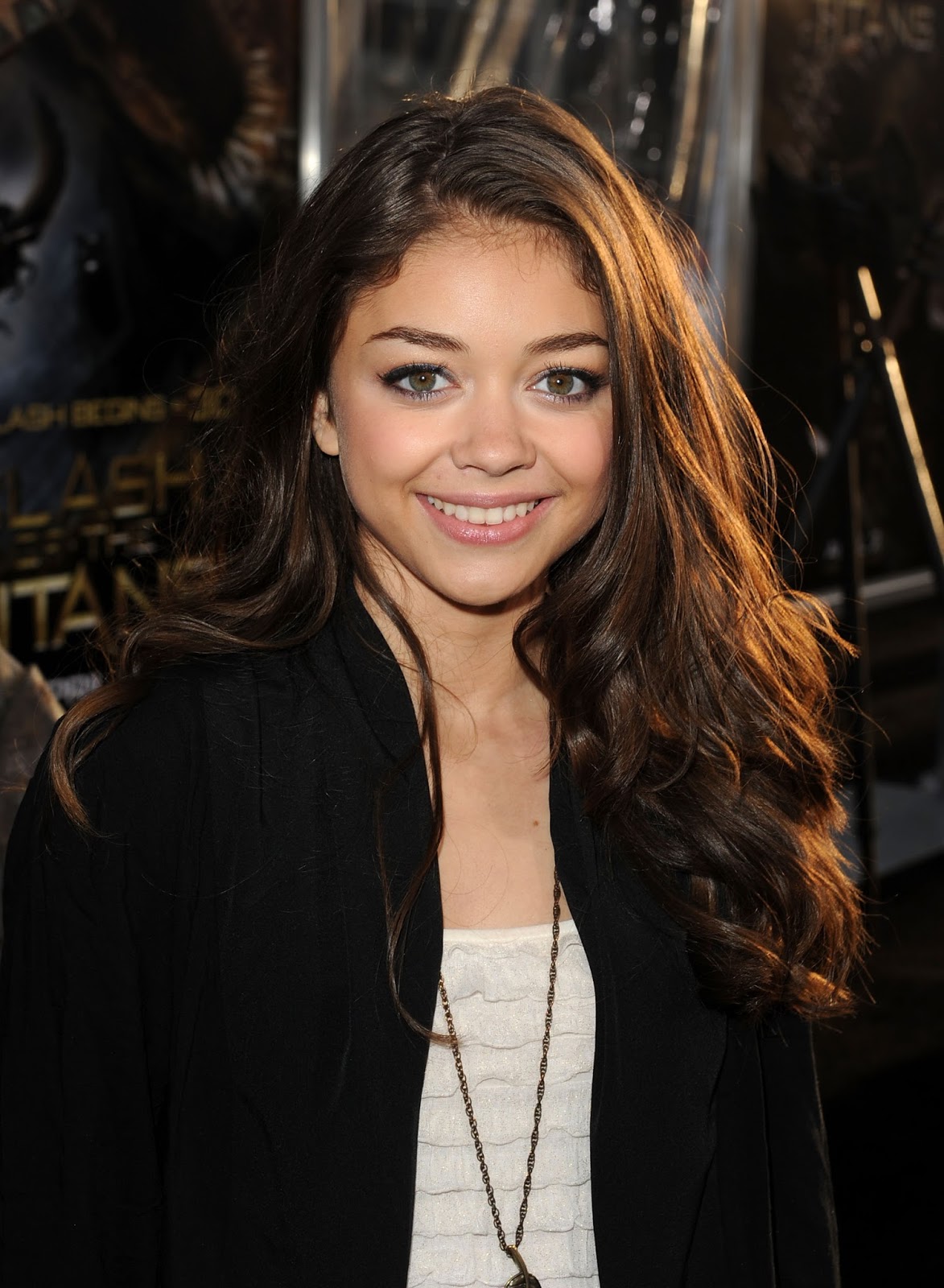 sarah hyland as molly sarah hyland sarah hyland as molly sarah hyland