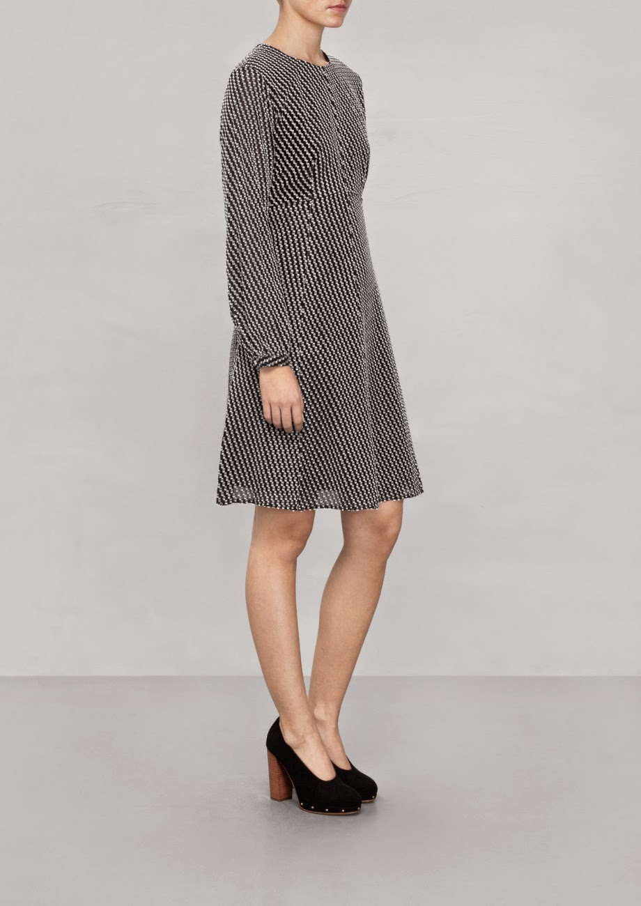 http://www.stories.com/ie/Ready-to-wear/Dresses/Textured_Chiffon_Dress/582938-10434588.1