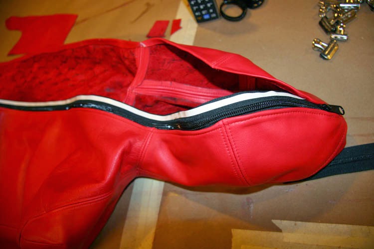 A fetish leathercrafters journal How To Make a Boot Binder Sleepsack