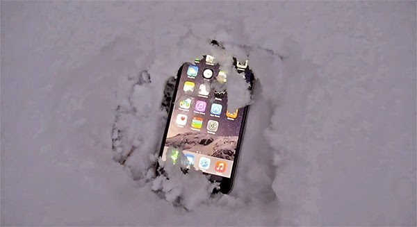 iPhone 6 Plus Buried In Snow - Will it Survive ?