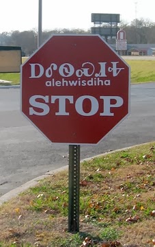 Placa Cherokee em uso atual. Um exemplo do sistema silábico.