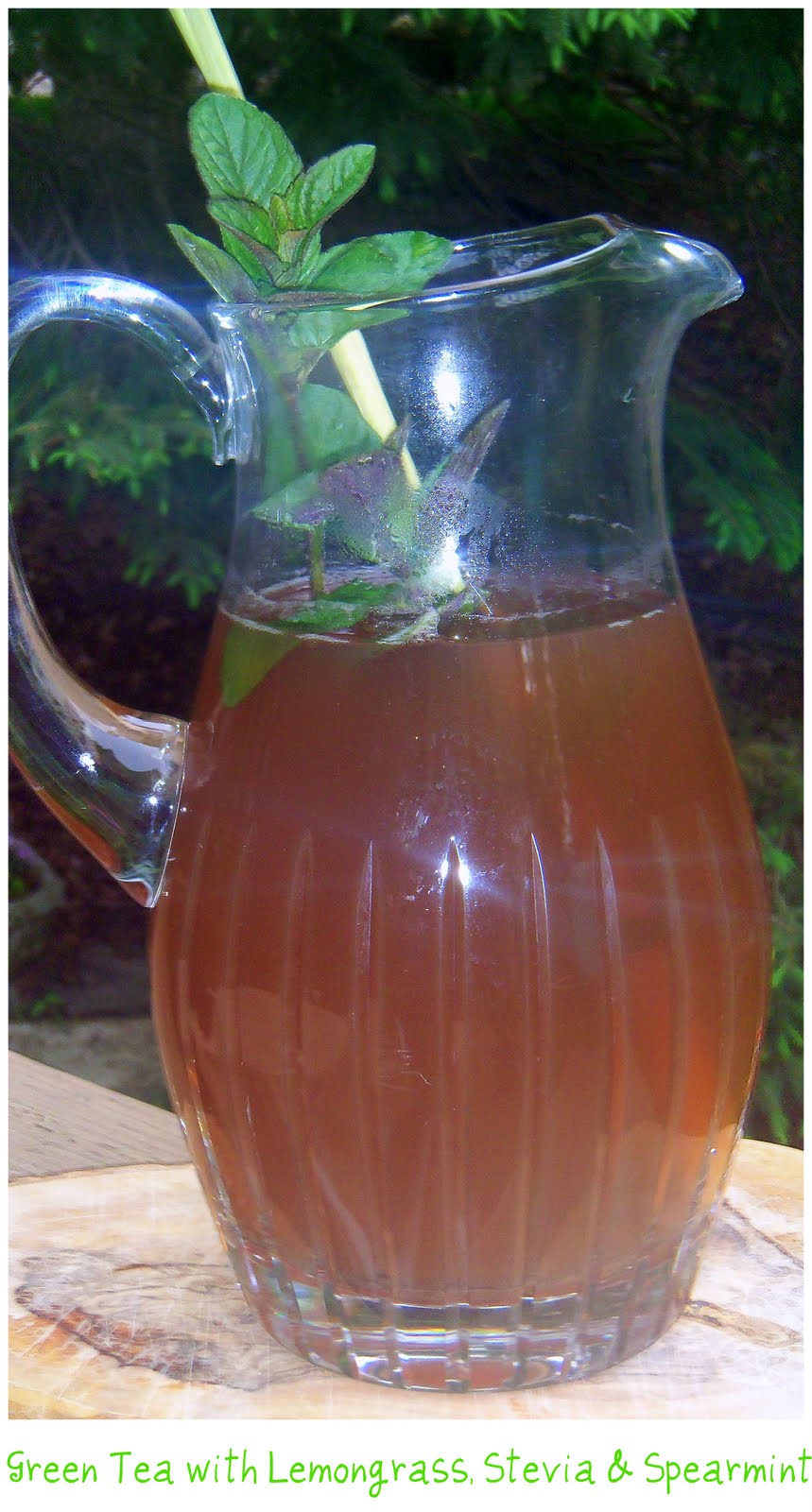 As Easy As Salt and Pepper Iced Green Tea with Lemongrass, Stevia and Mint