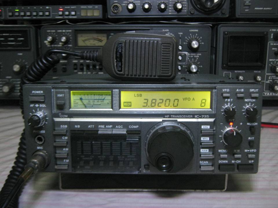 MEDAN RADIO IC735