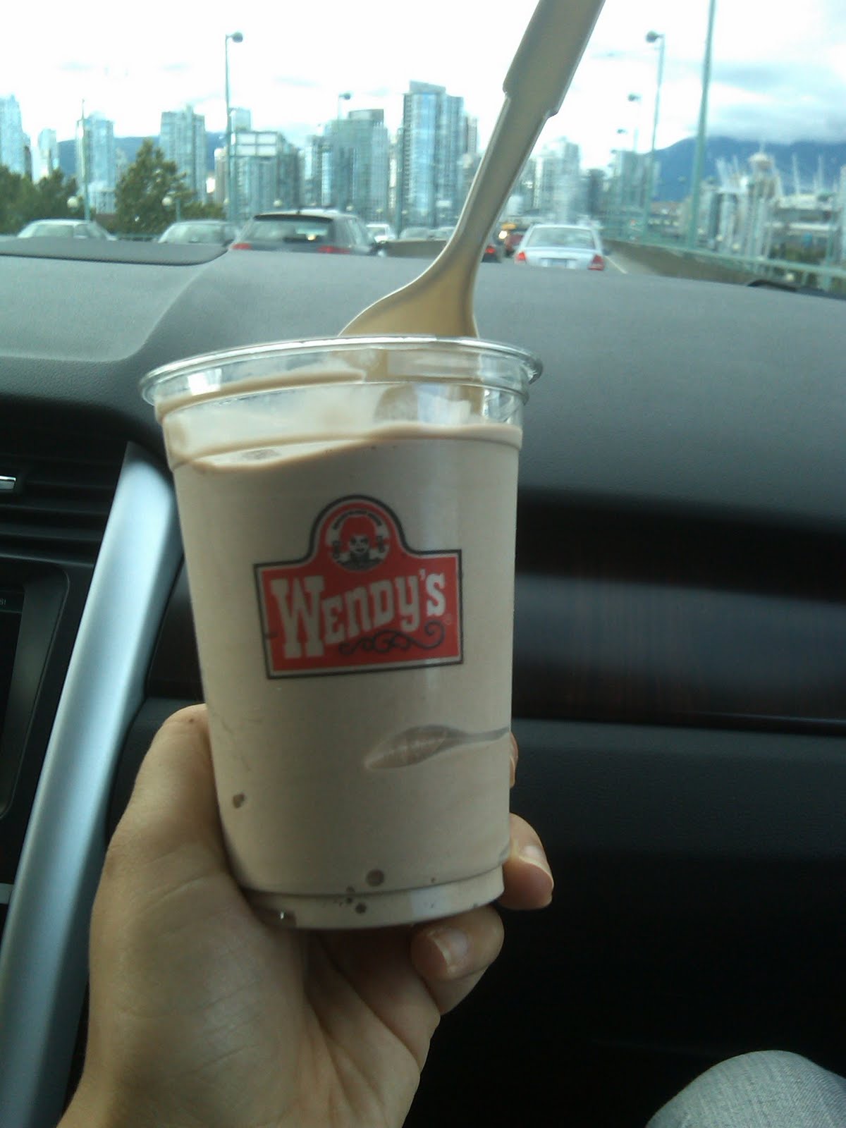 FOOD AND RANDOMNESS (MAYBE SOME COMPLAINTS TOO) SUCKS Wendy's New