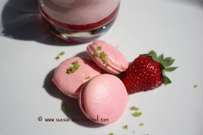 dies´und das und süsse Sachen...: Erdbeer-Mousse und Erdbeer-Macaron´s