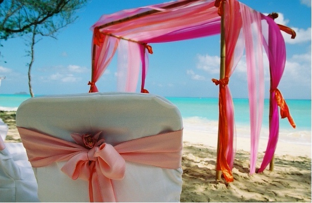  so what better to cheer everyone up then Beach Theme Weddings
