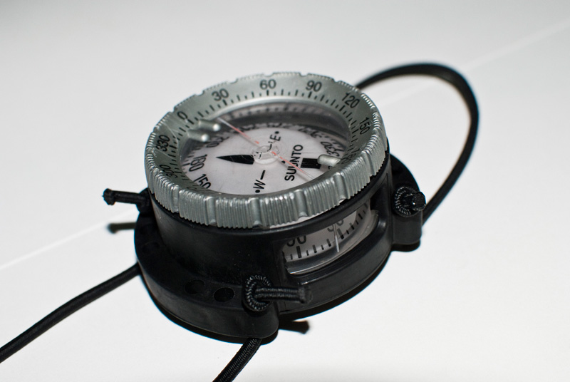 What is a dive compass?