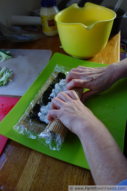 http://www.farmfreshfeasts.com/2012/09/smoked-salmon-cream-cheese-cucumbers.html