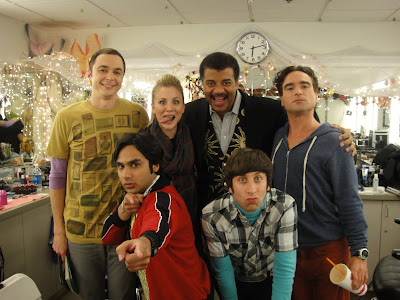[Image: The+Big+Bang+Theory+cast+with+a+Big+Bang+theorist.jpg]