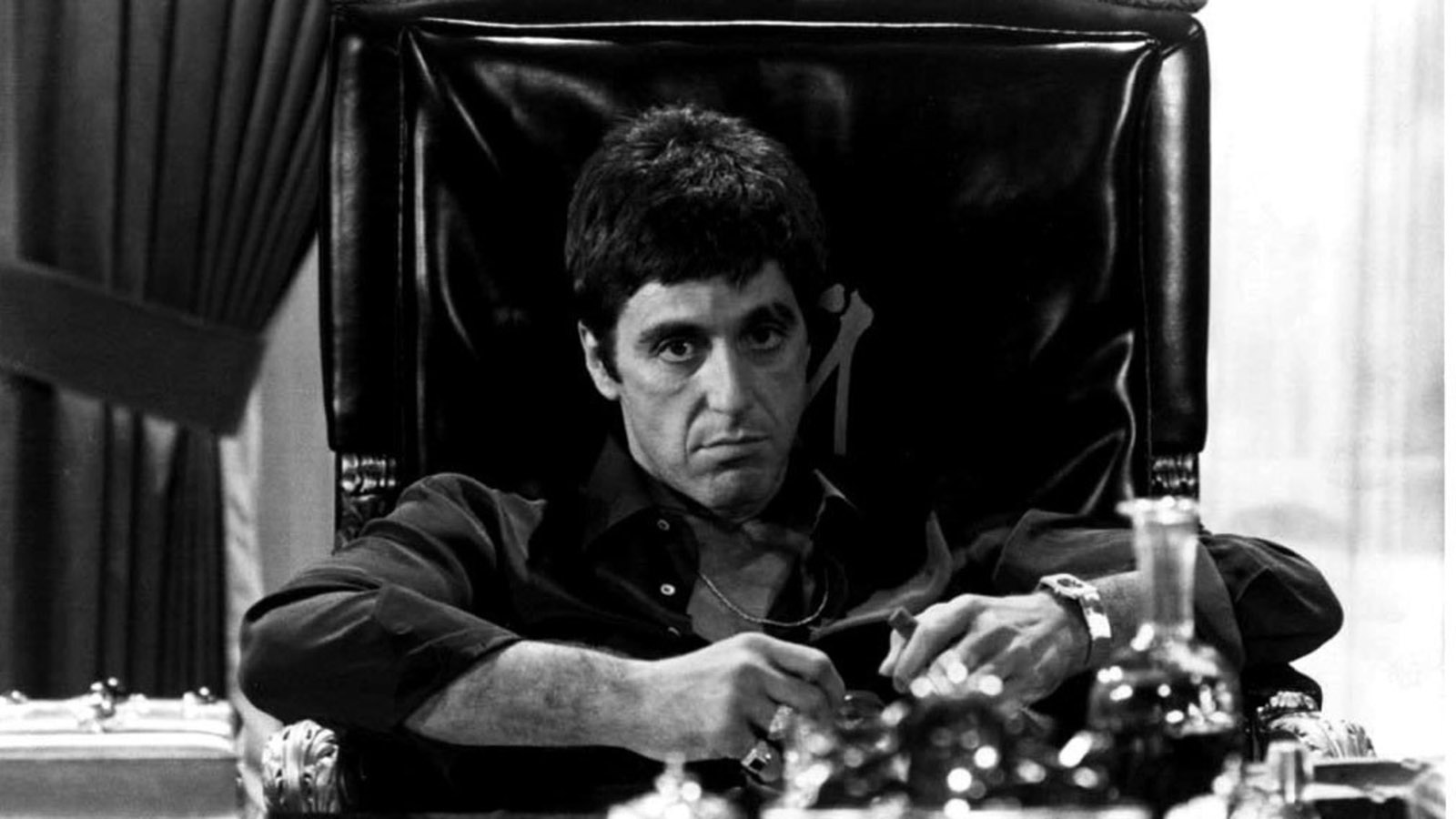 http://1.bp.blogspot.com/-w1kwewNTuEk/URy1gFVyhJI/AAAAAAAAOx4/rZ4McP_JUFc/s1600/scarface-al-pacino.jpg