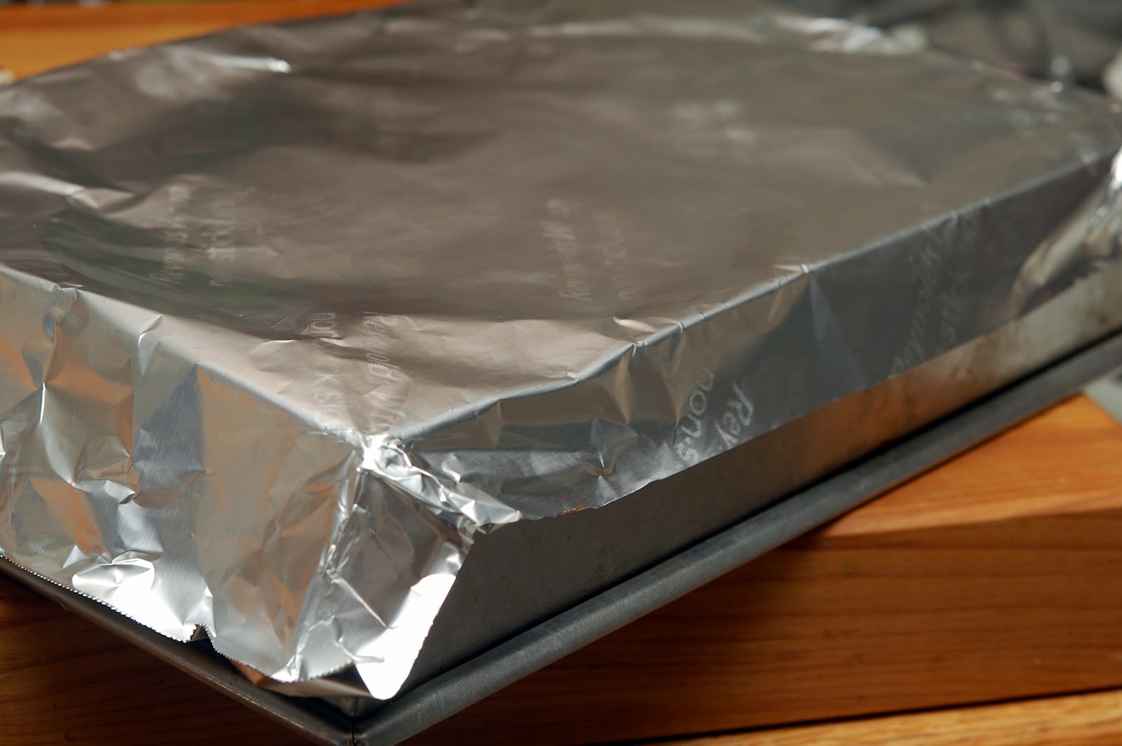 TIP FOR LINING PANS WITH NONSTICK FOIL Hugs and Cookies XOXO