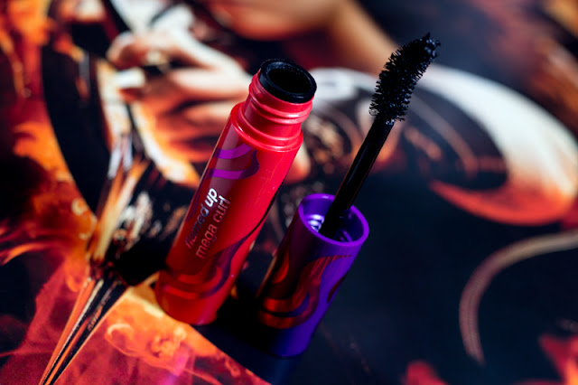 covergirl catching fire capitol collection hunger games flamed up mascara review