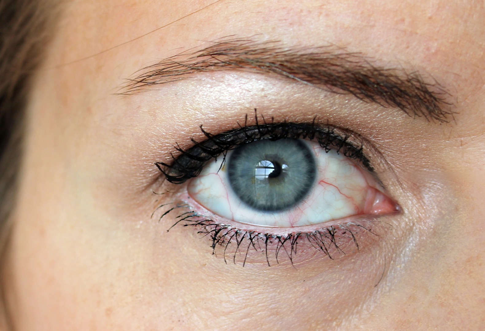 blushing basics Makeup For Small Eyes {Eye Makeup Tutorial 123}