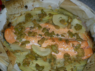 Salmone marinato al miele con finocchi e olive verdi