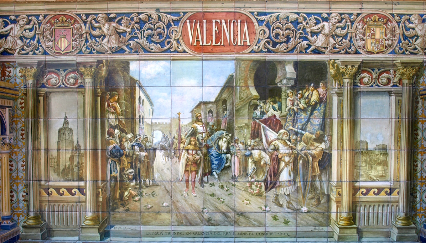 Sevilla Daily Photo Los bancos de la Plaza de España (52) Valencia.