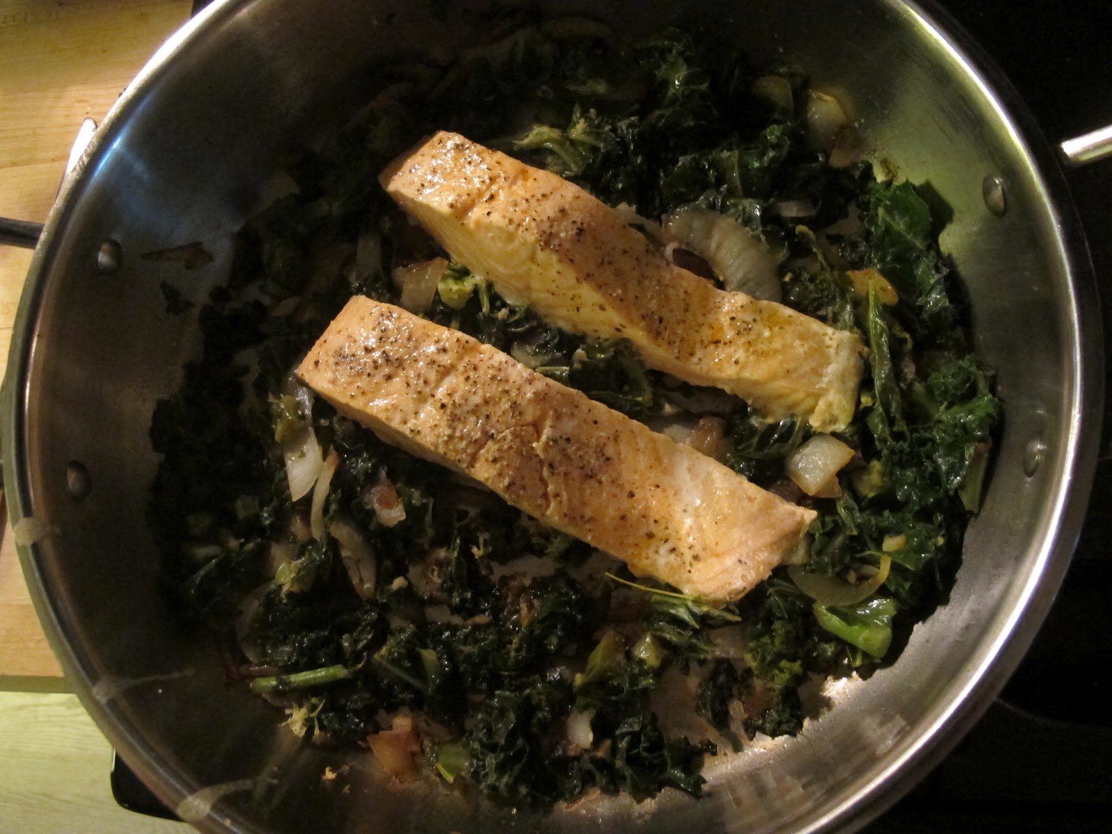 MORE TIME AT THE TABLE Salmon on Kale with Lemon and ThymeOnePan Dinner