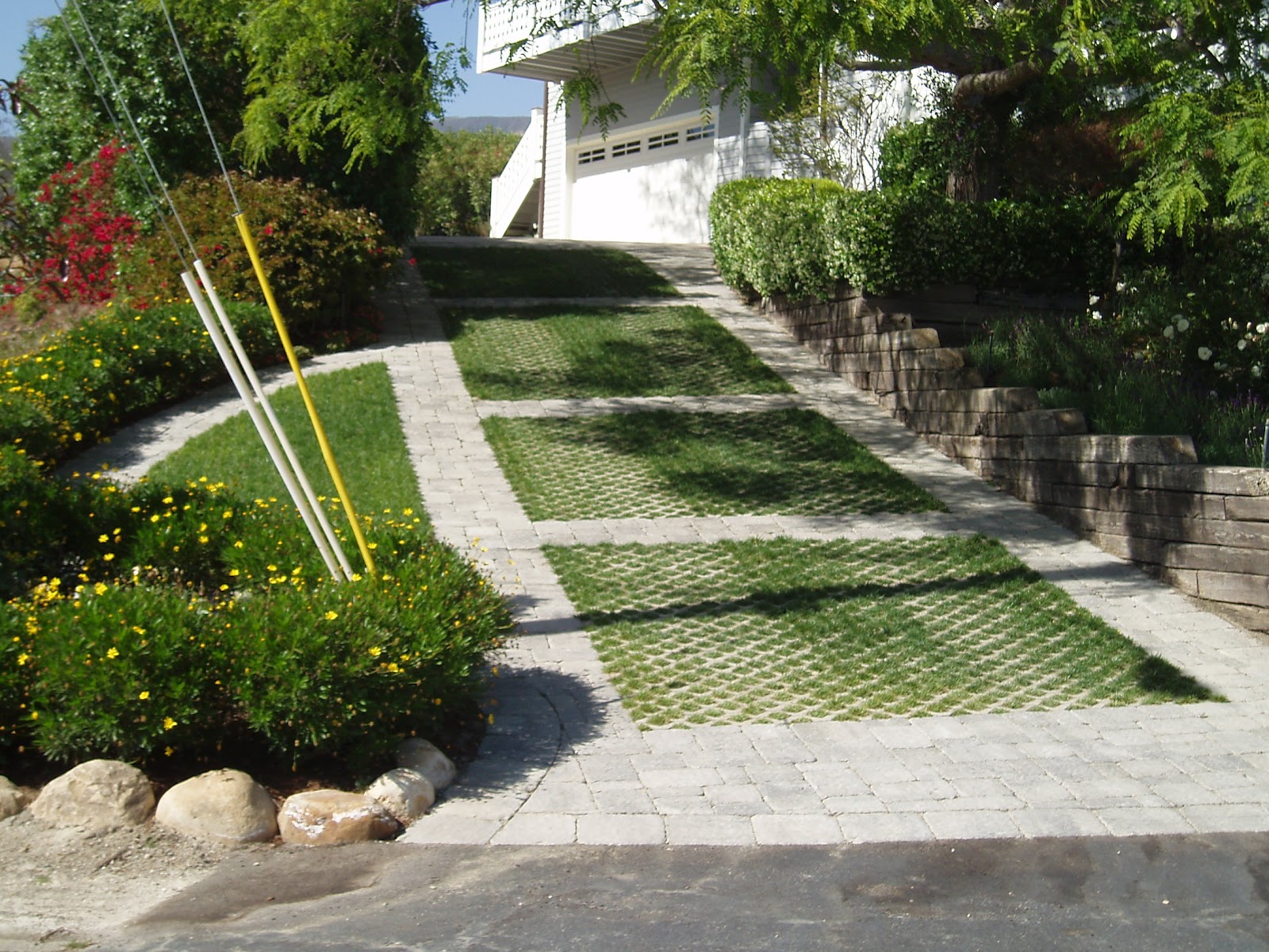 The Styled Life: Grass Driveways
