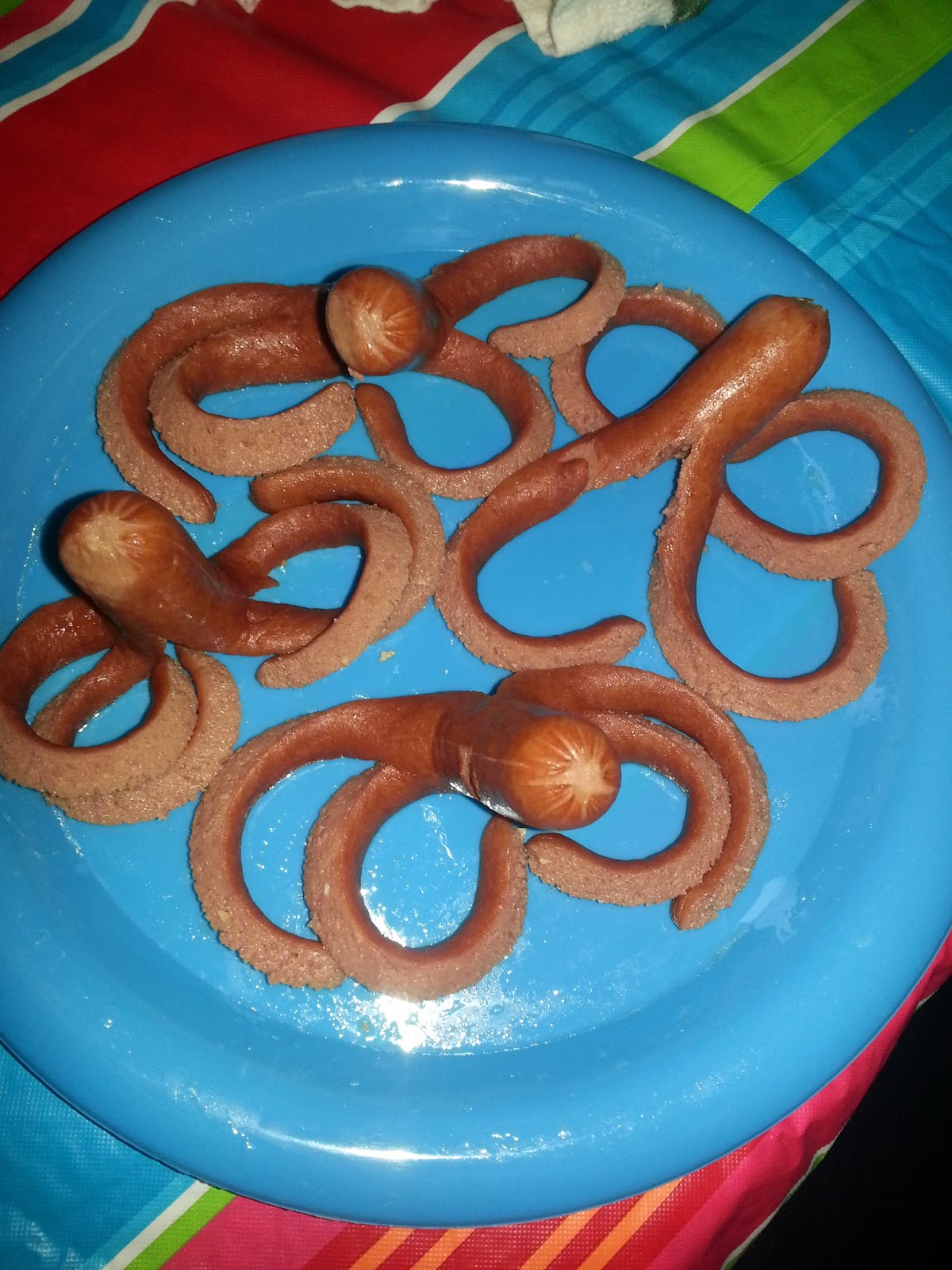 What's For Lunch? Hot Dog Squid!