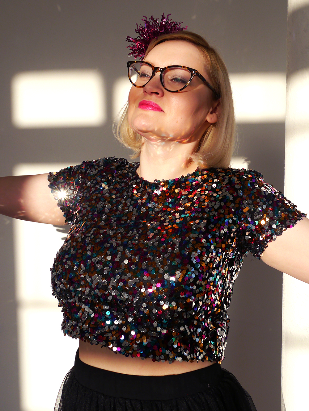 The festive Edward Cullen look with sequin top sequins, sparkly New Year outfit, how to wear sequins, glitter ball outfit, Christmas party, ballerina skirt, IOLLA Muir glasses, tinsel hair clip