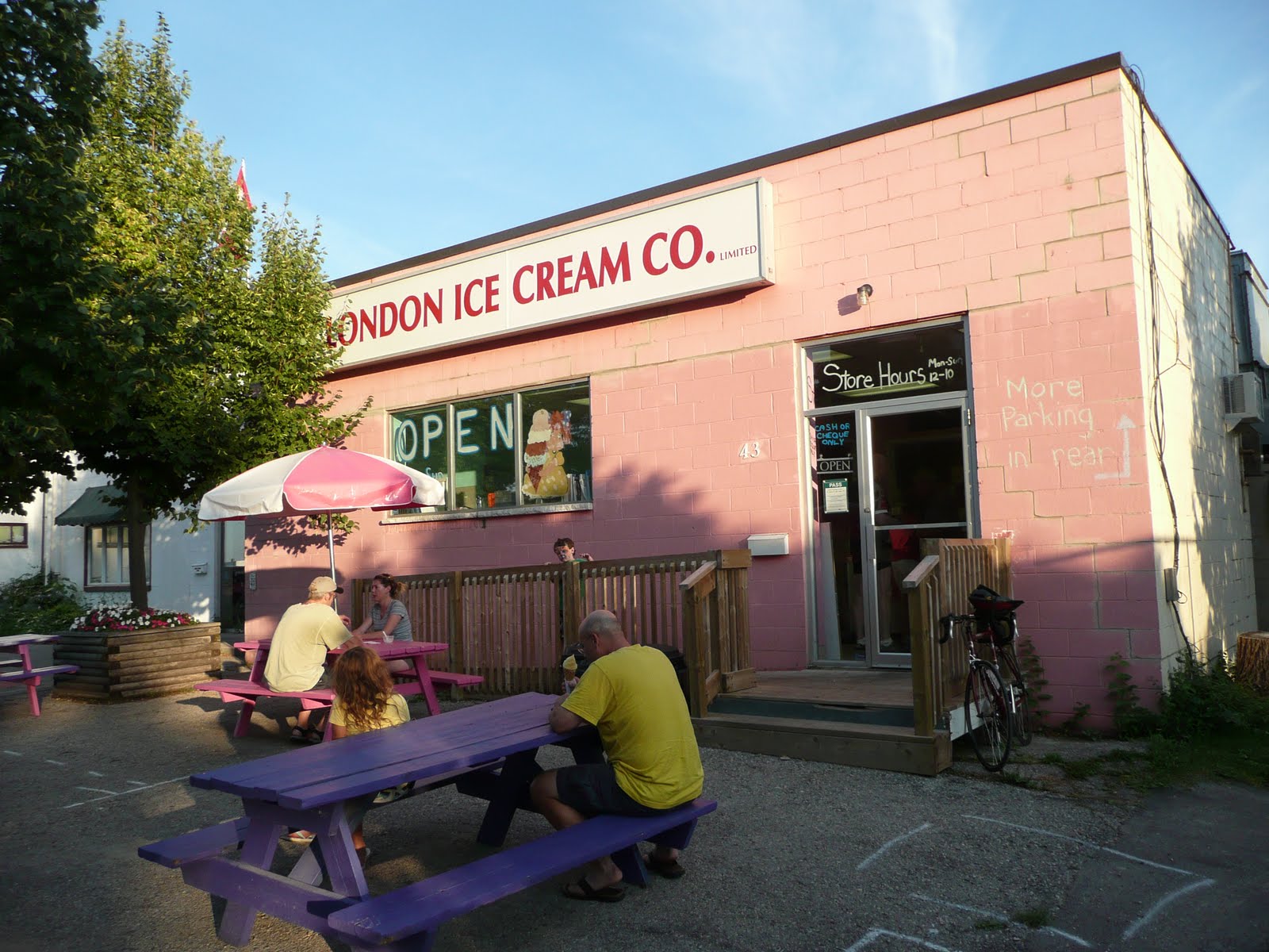 PIG OUT SPOTS London Ice Cream Co. (London, ON)